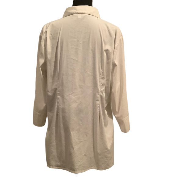 TravelSmith White Embroidered Tunic Top - Picture 3 of 7